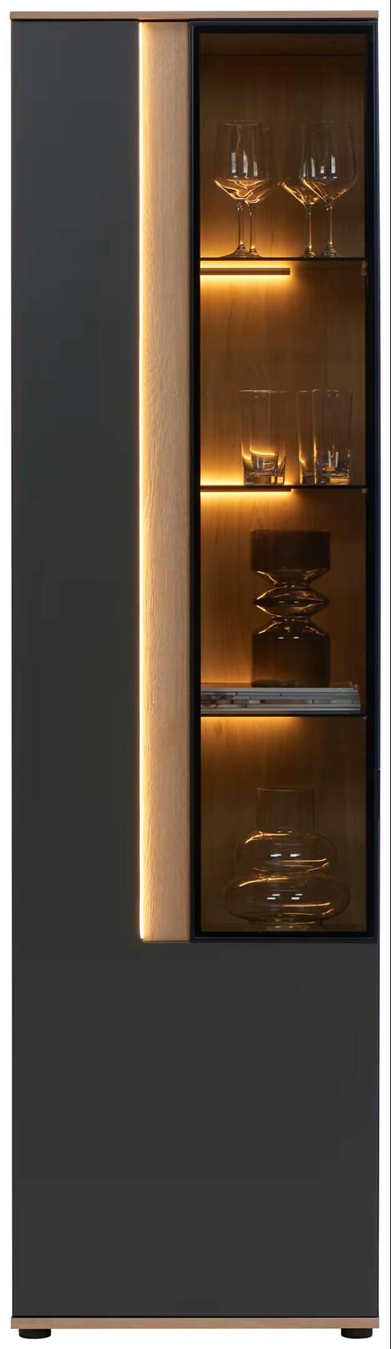 Vitrine, Cremona
