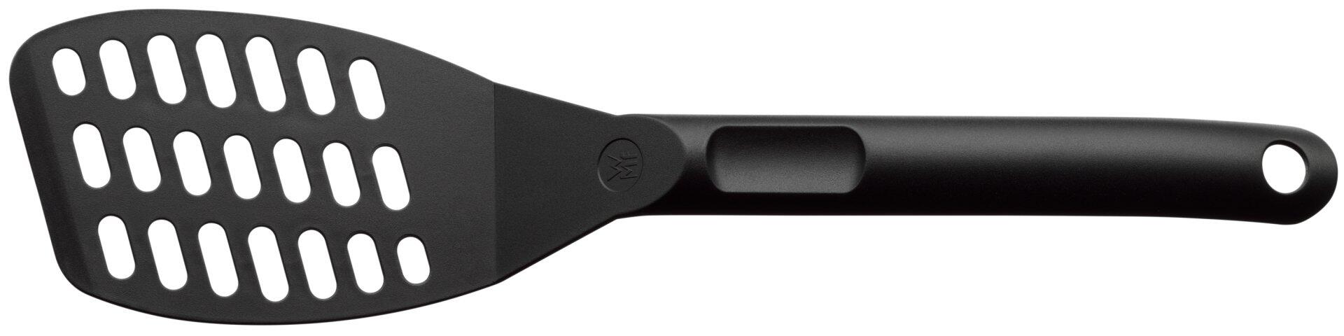 WMF Pfannenwender, Neutrale, aus Seitenperspektive mit breiter, perforierter Fläche und ergonomischem Griff mit Aufhängung.
