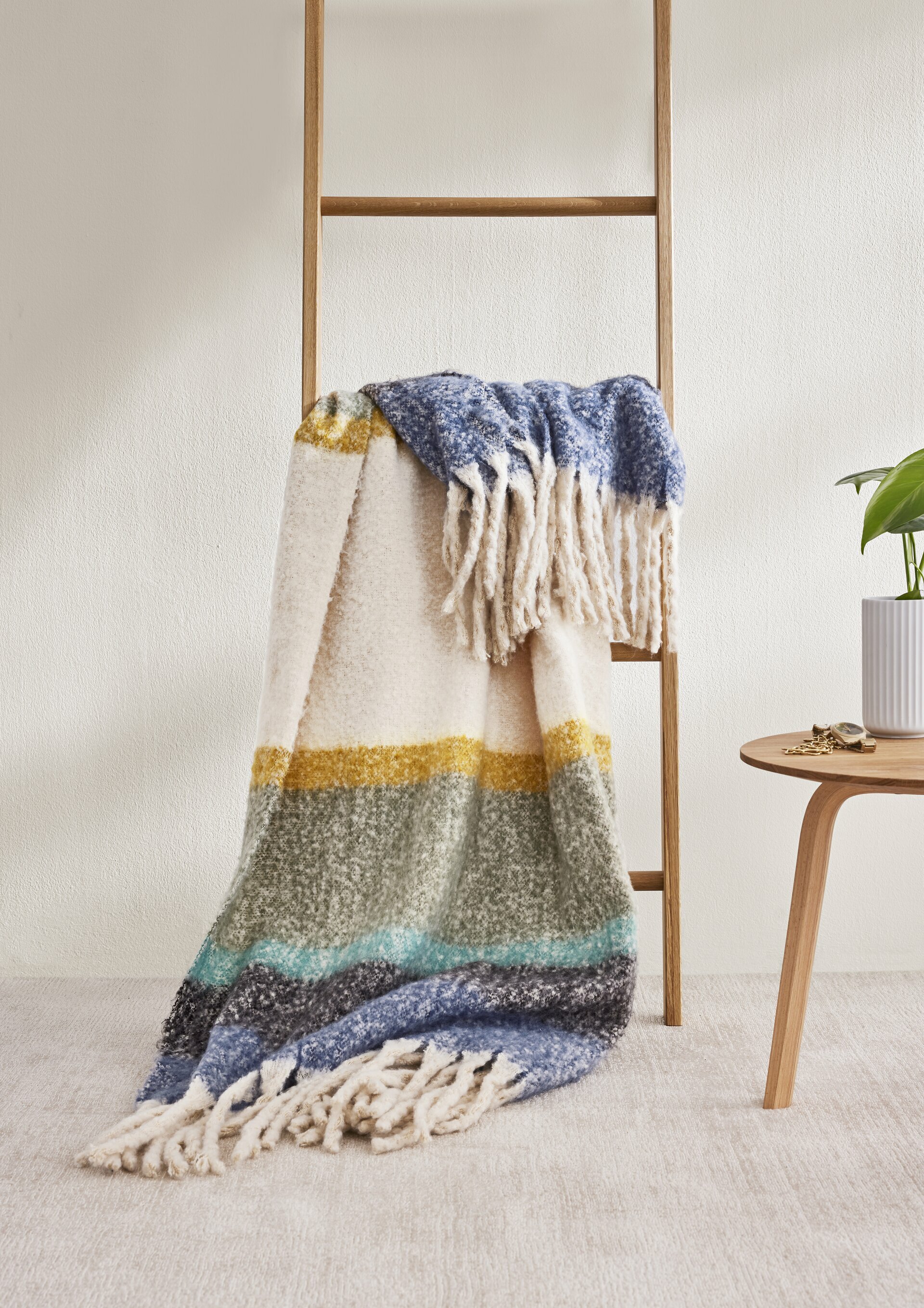 Wohndecke,  Fransendecke