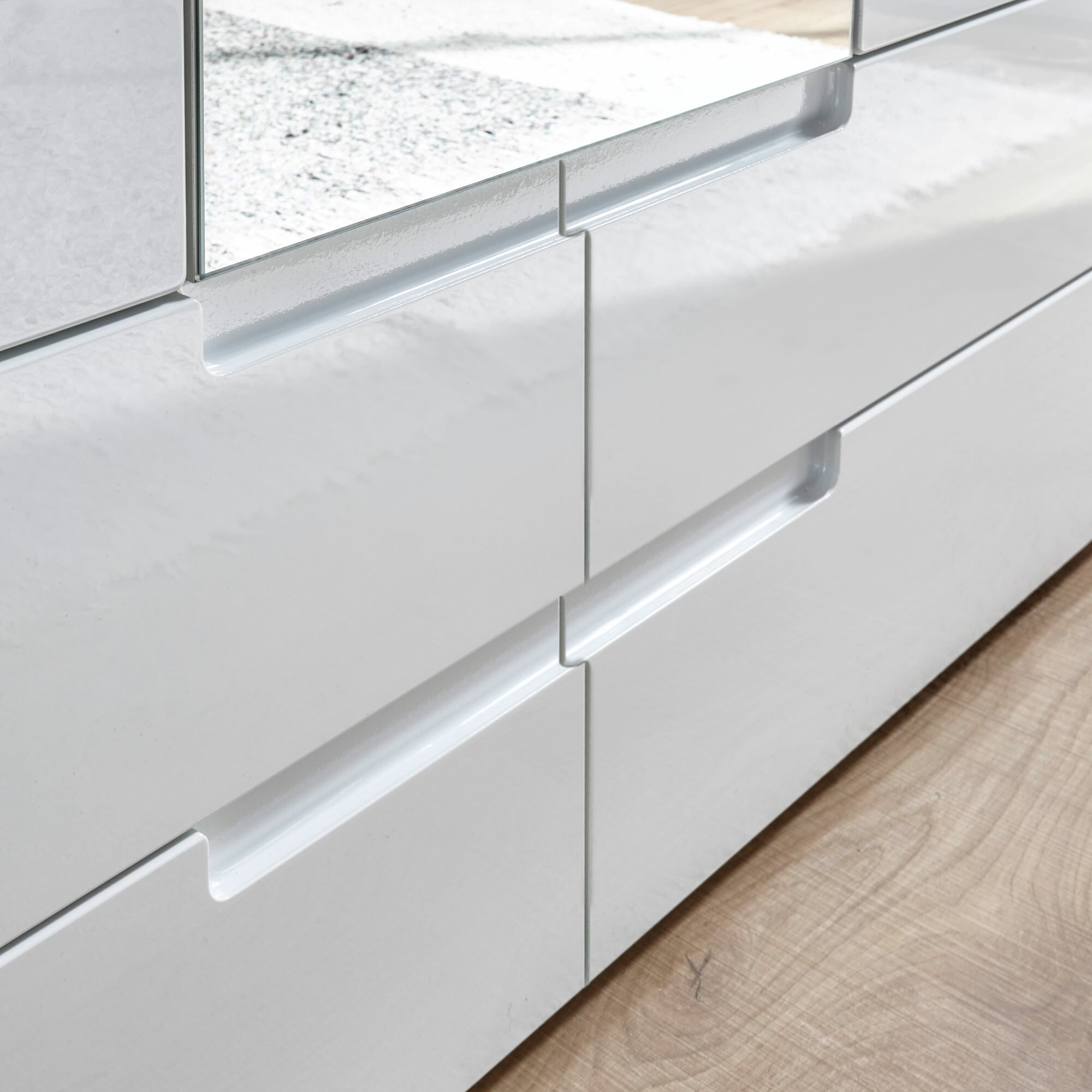 Kleiderschrank, Spice