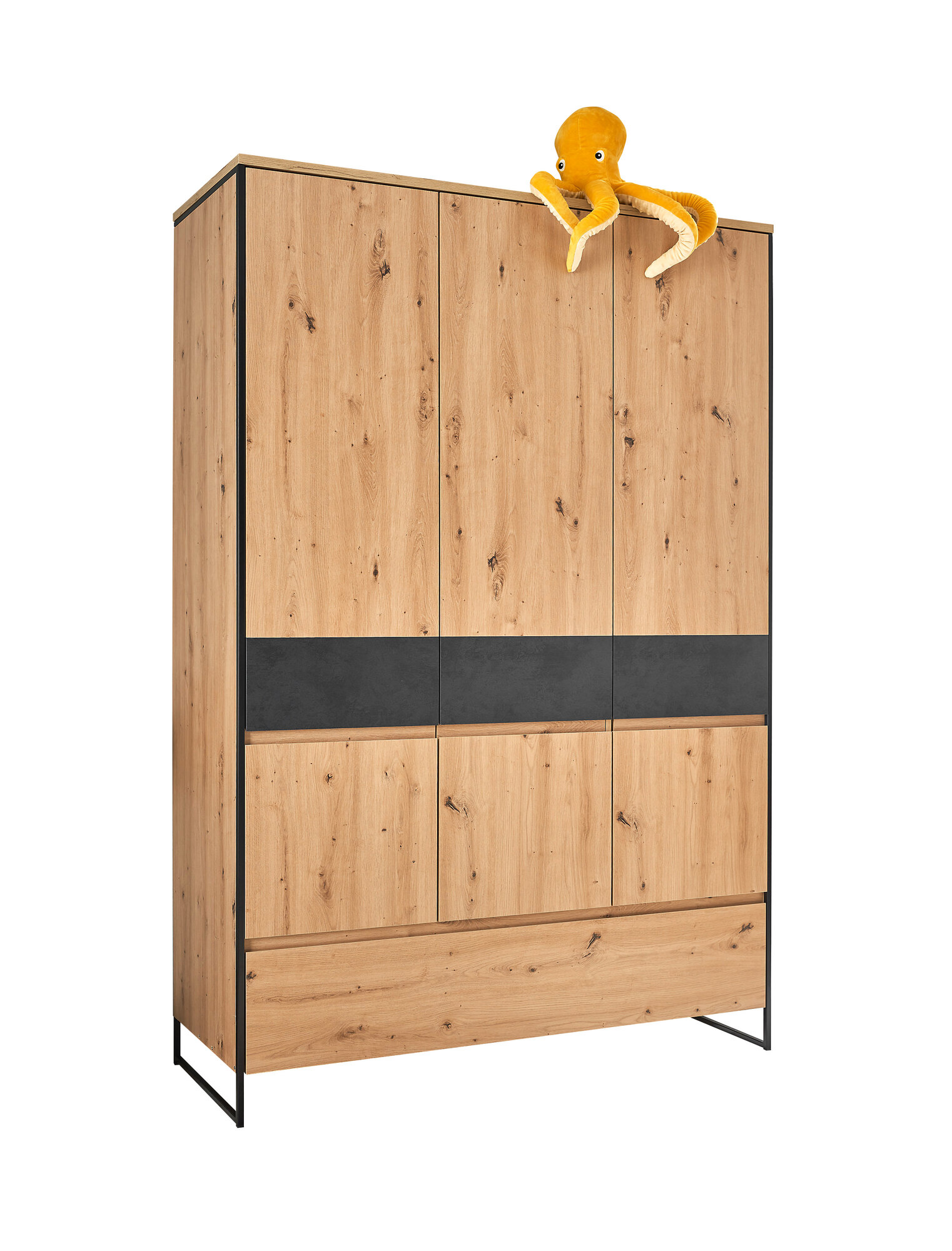 Kleiderschrank, Yunai