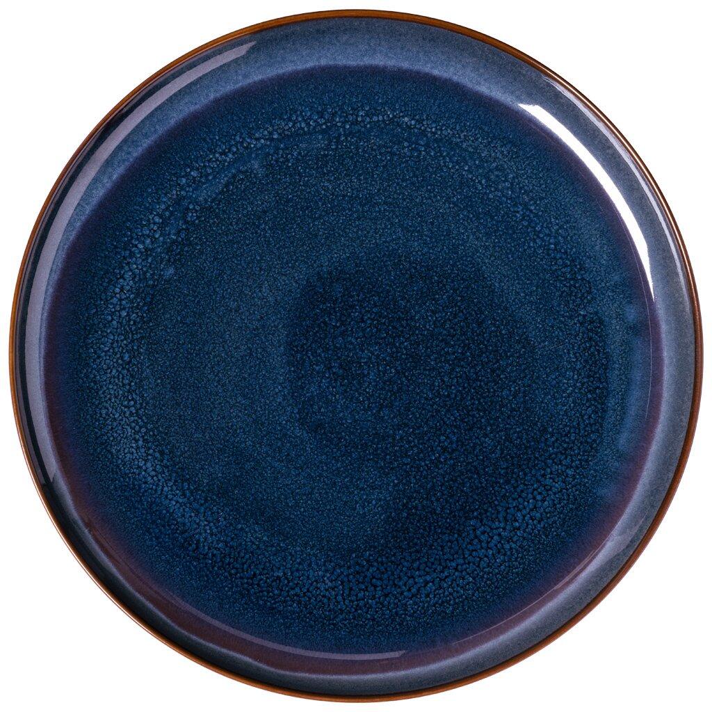 Speiseteller Crafted Denim von Villeroy & Boch mit rundem Design und blau-violettem Farbverlauf, aus der Vogelperspektive sichtbar.