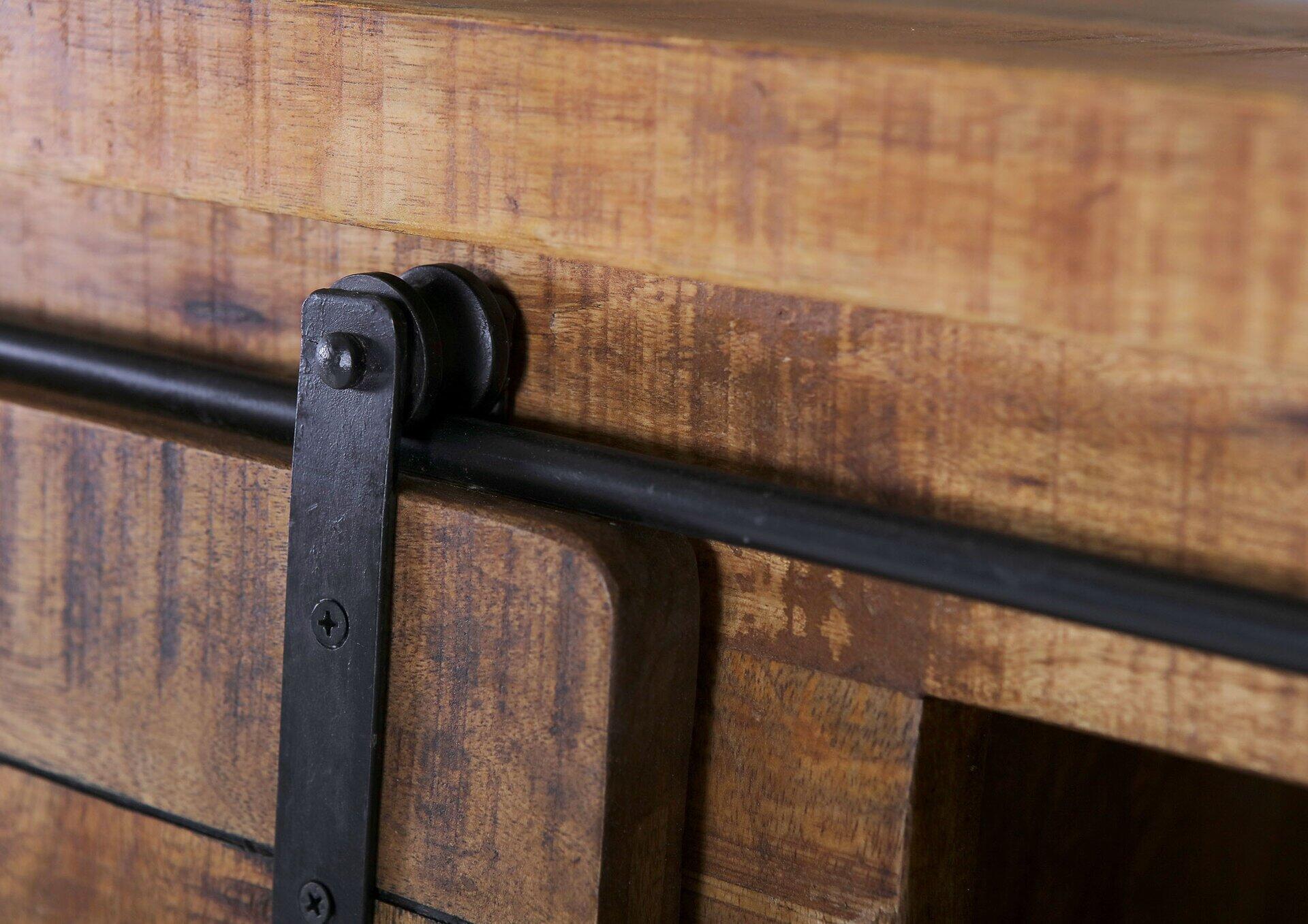Highboard, Barney