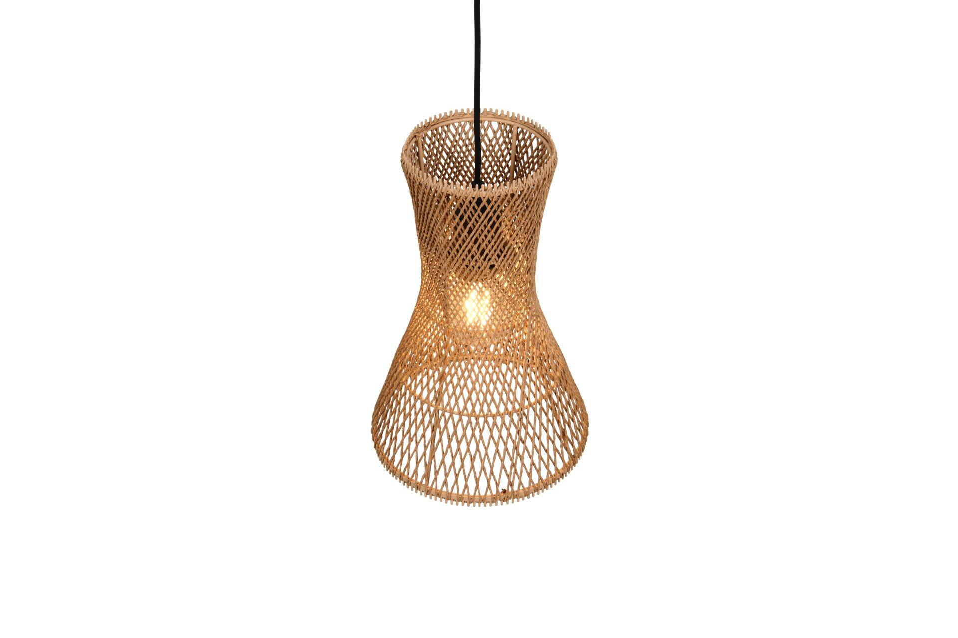 Pendelleuchte Bijou, detailreich geflochtenes Rattan-Design mit warmem Licht.