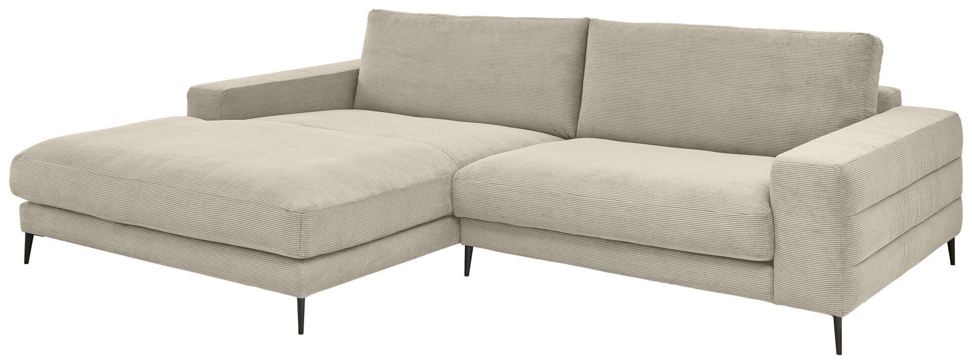 Eckcouch Badia Base 2.0 mit hellem, graubeigem Bezug und schlanken, schwarzen Metallfüßen, aus zwei miteinander verbundenen Elementen bestehend, mit tiefen Sitzflächen und breiten Armlehnen.