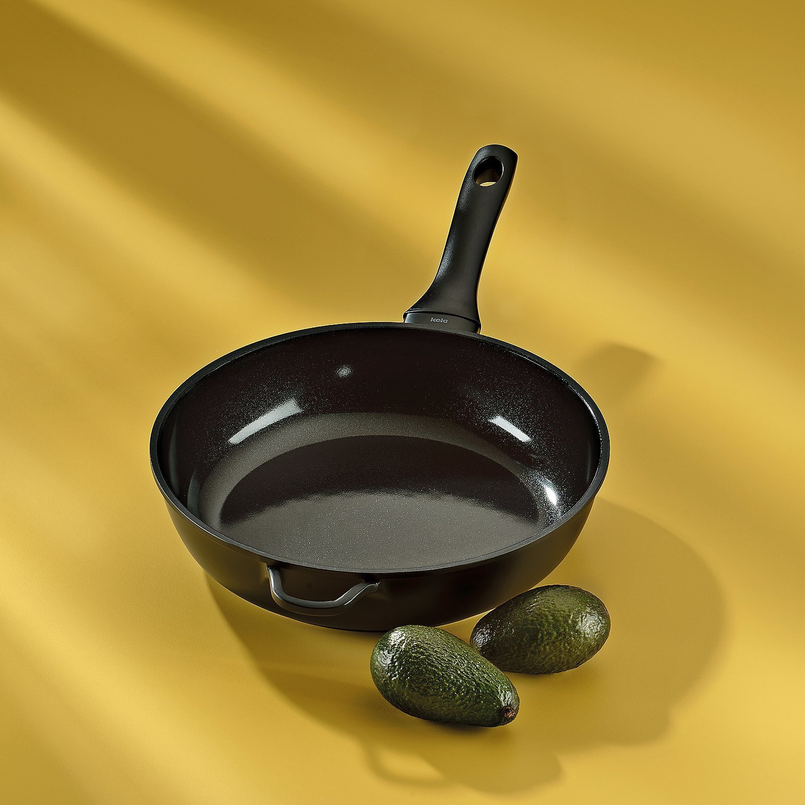 Schmorpfanne, Atura