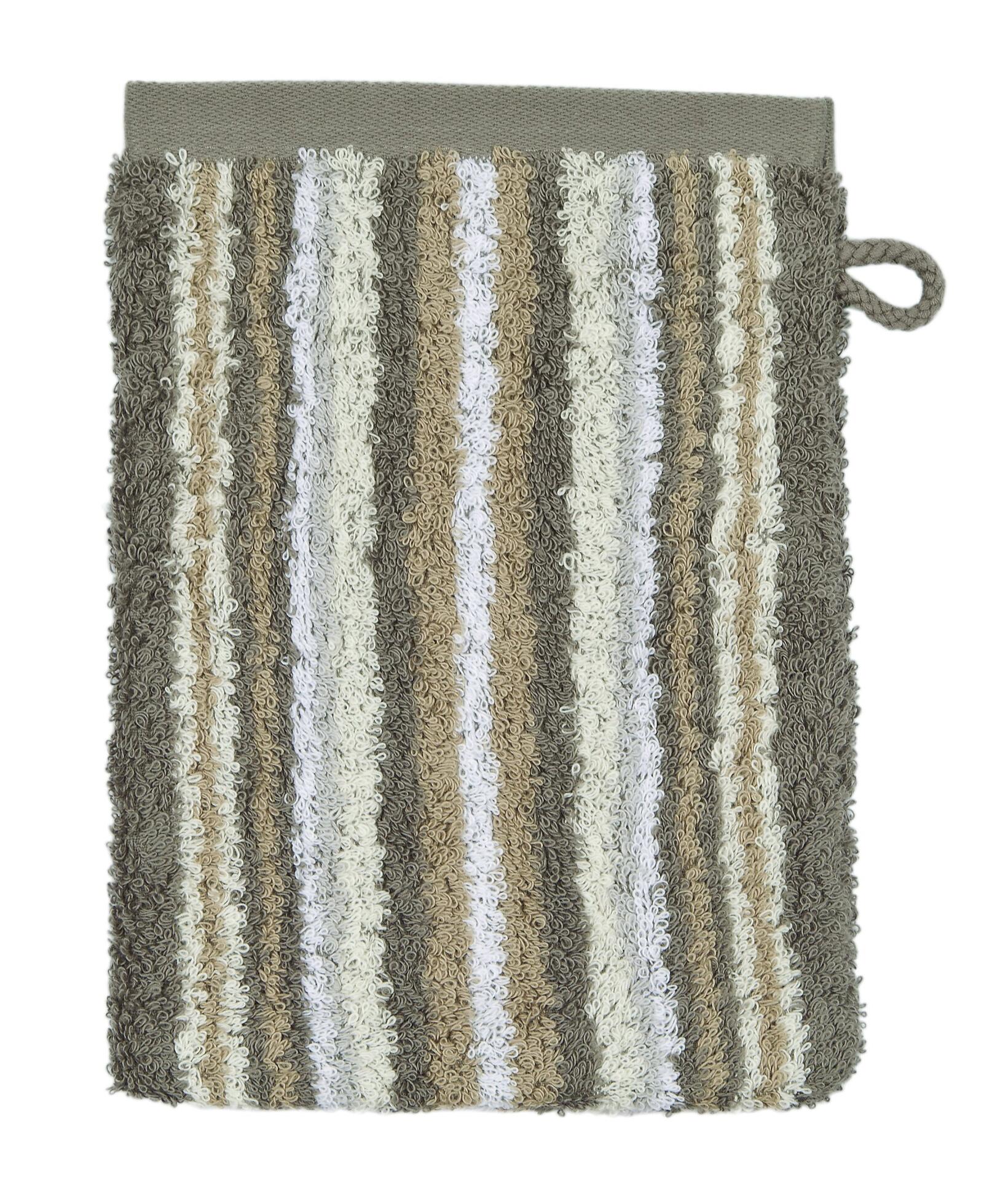 Waschhandschuh Sinfonie in taupe, detailliertes Bild zeigt die flauschige Textur und den Henkel an der Oberseite des quadratischen Waschlappens mit vertikalen Streifen in Grün.