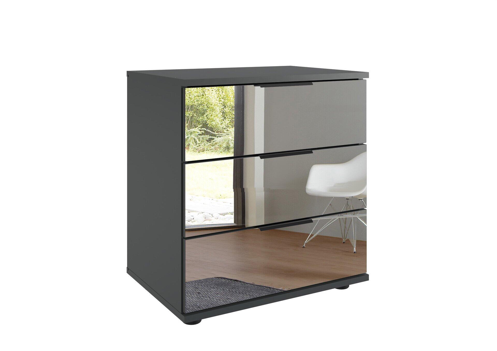 Nachtschrank Saigon mit verspiegelten Fronten und zwei Schubladen, die von oben einen Blick in den Raum reflektieren.