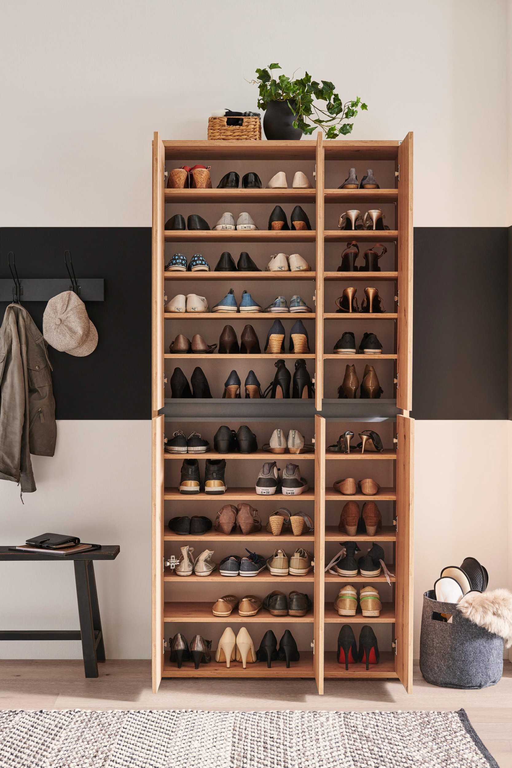 Schuhschrank, Liv
