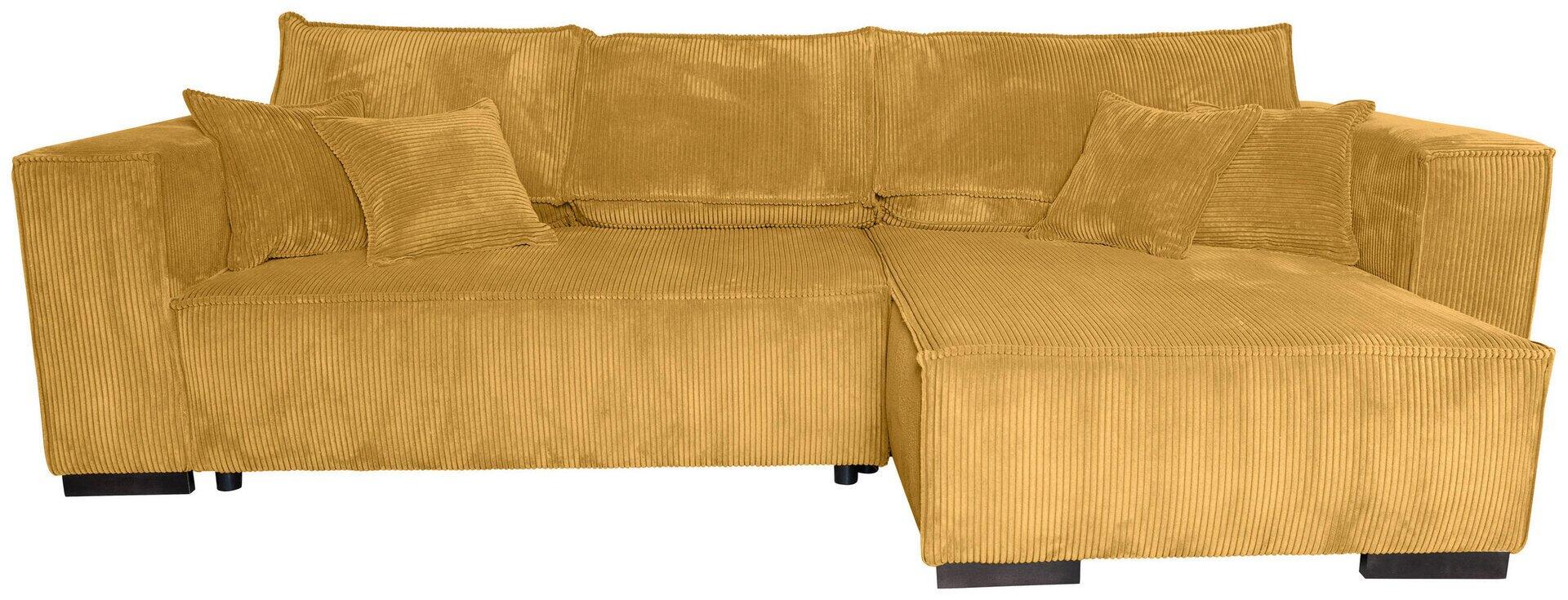 Ecksofa Mango im Stil eines Relax-Sofas mit gelb-goldfarbenem Cordstoff, tiefen Sitzflächen, rechteckigen Rückenlehnen und drei Zierkissen.