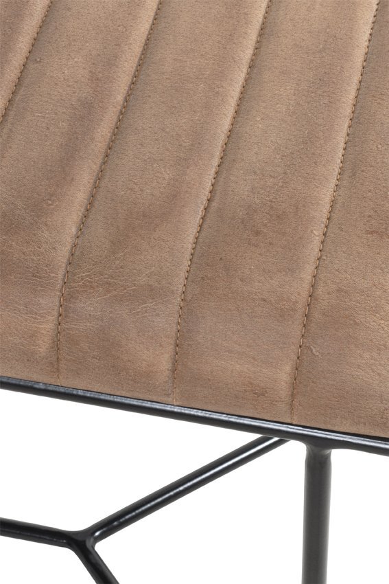 Hocker, 25850
