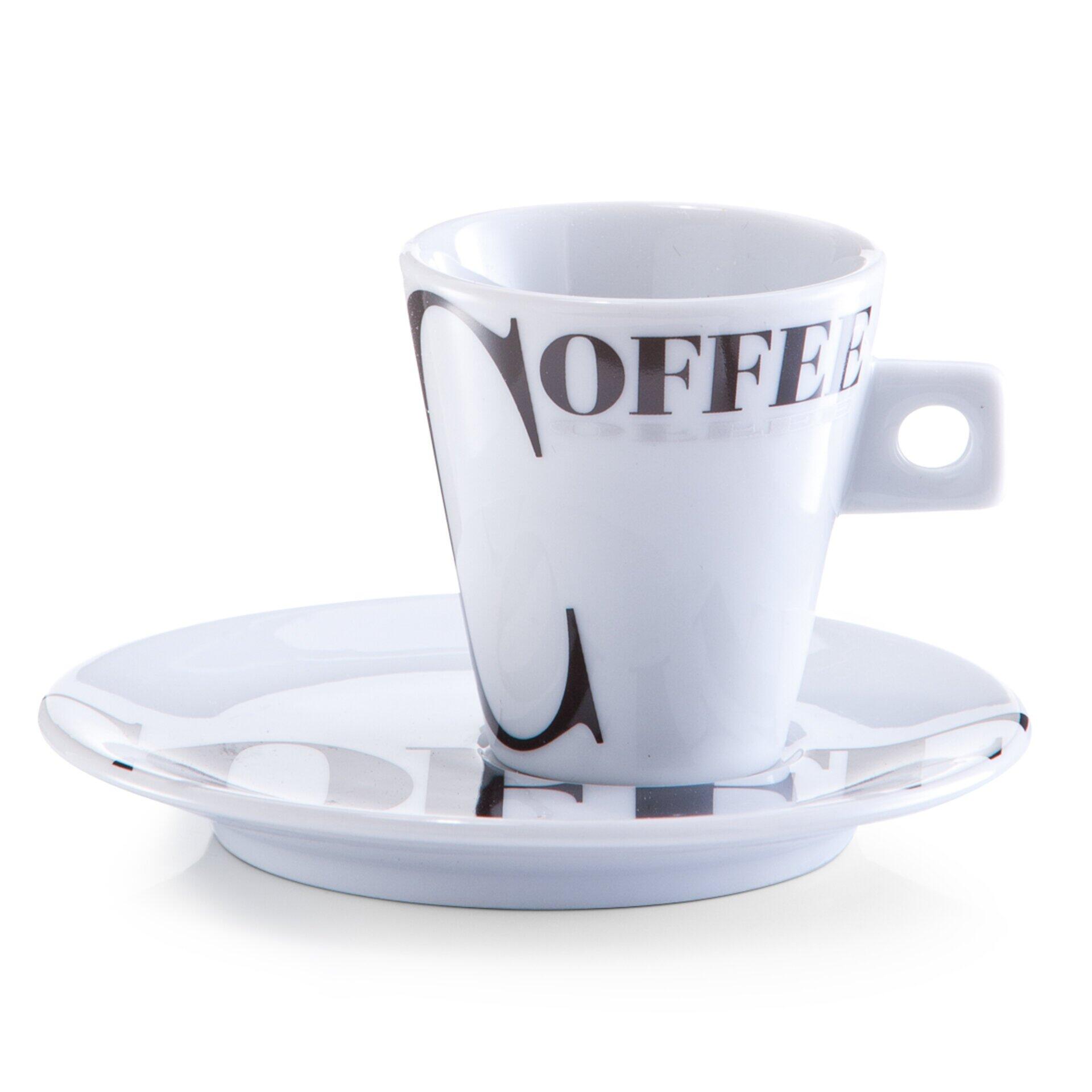 Espresso-Tasse mit Untertasse aus weißem Porzellan, Detailaufnahme von vorne und Seite mit aufgedrucktem "COFFEE"-Schriftzug und stilisiertem Henkel-Symbol.