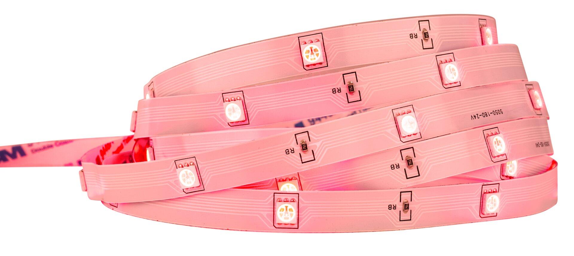 LED-Band "BRILO" mit selbstklebender Rückseite und RGB-Farboptionen, dargestellt in einer Vogelperspektive mit hellpink leuchtenden LEDs.