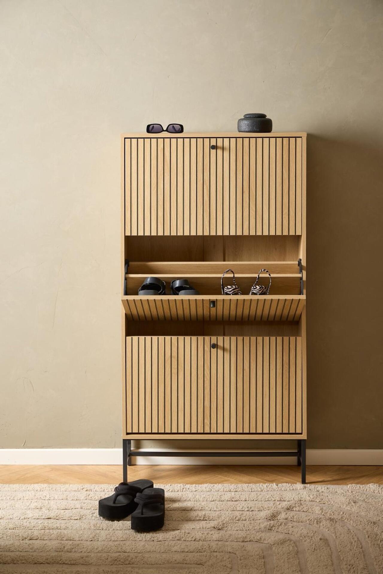 Schuhschrank, Albany