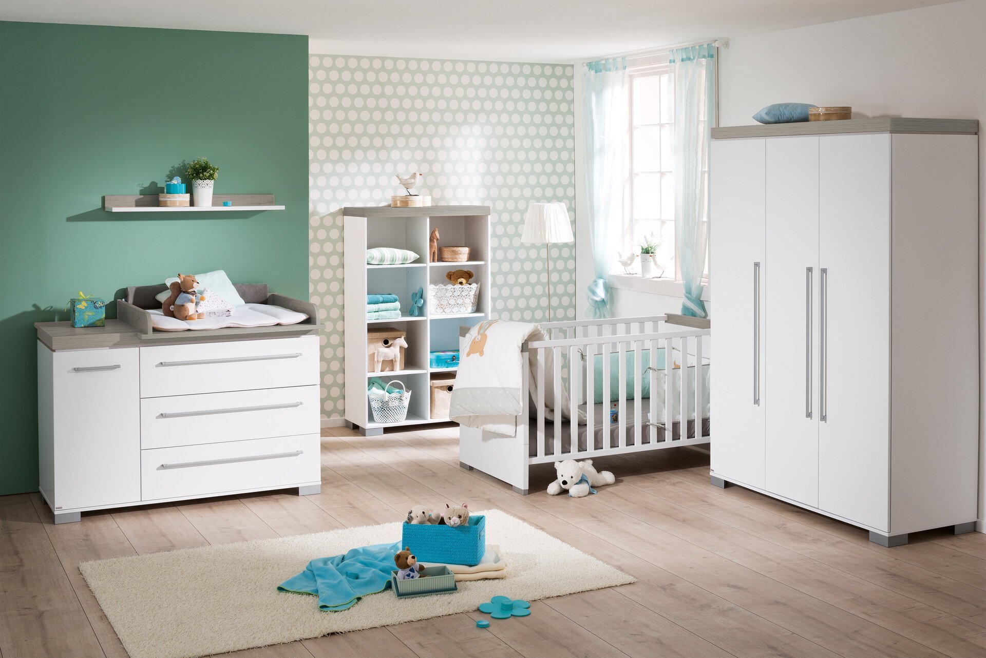 Babybett, Kira
