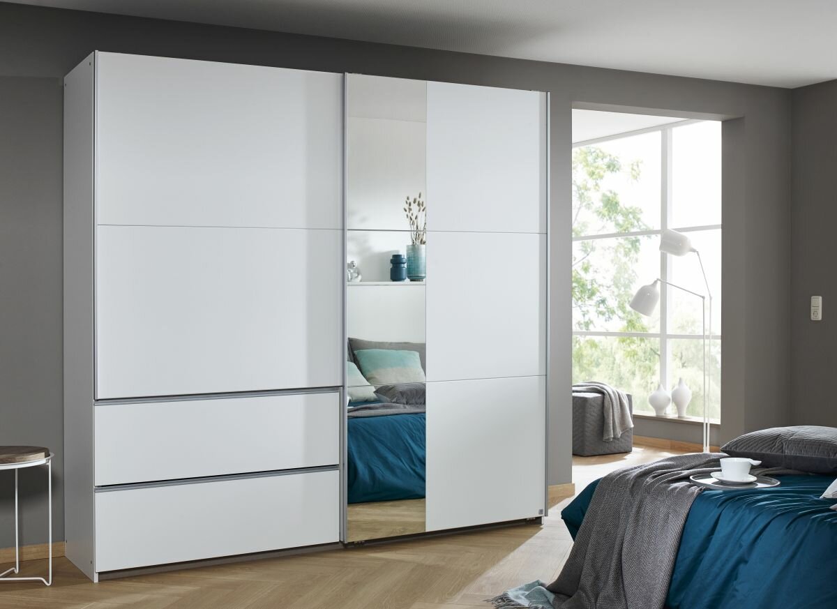 Schwebetürenschrank, Sevilla