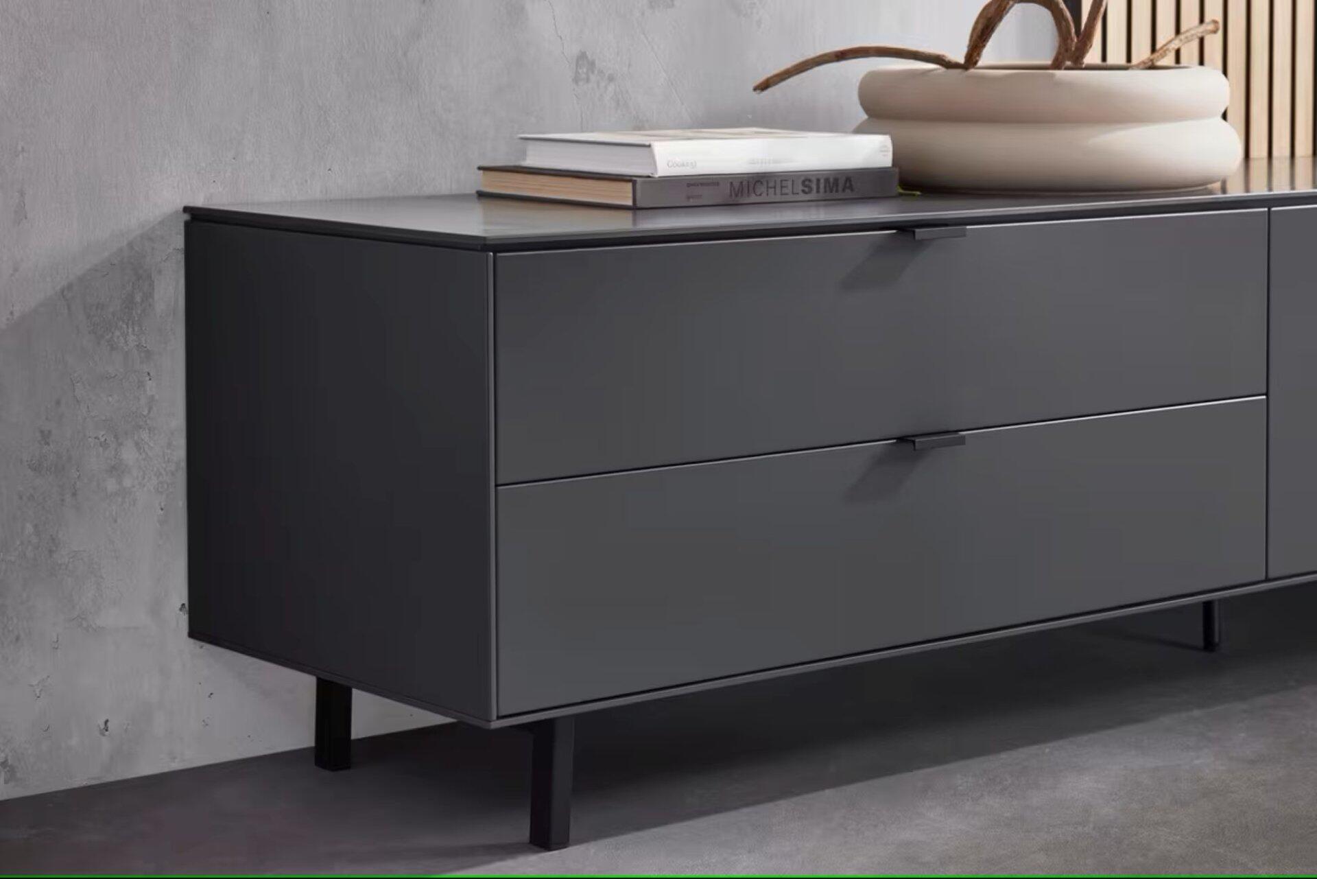 TV-Element, Riani