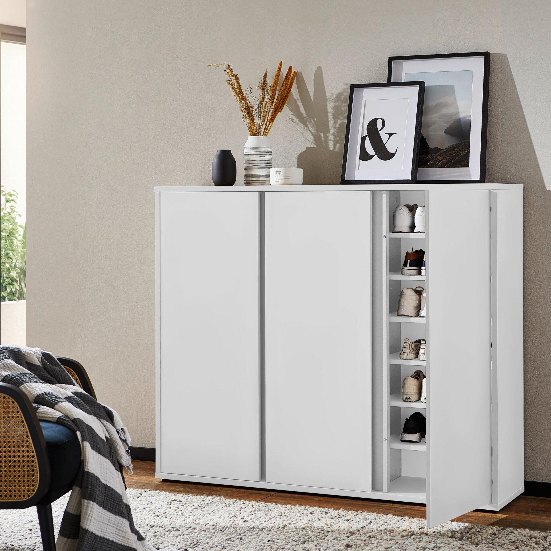 Schuhschrank, Liv