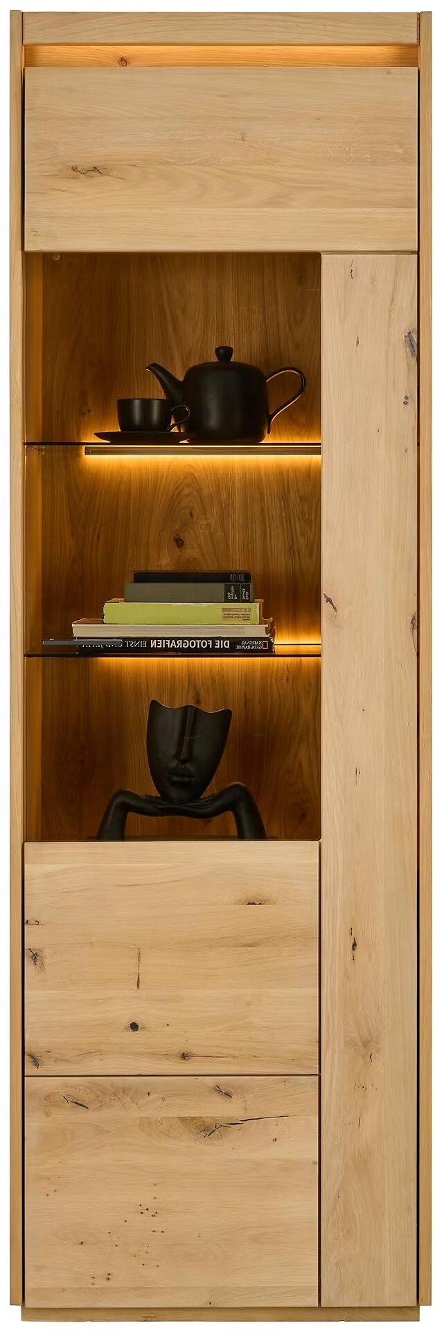 Vitrine, Catalan
