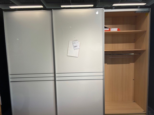 Schwebetürenschrank System One