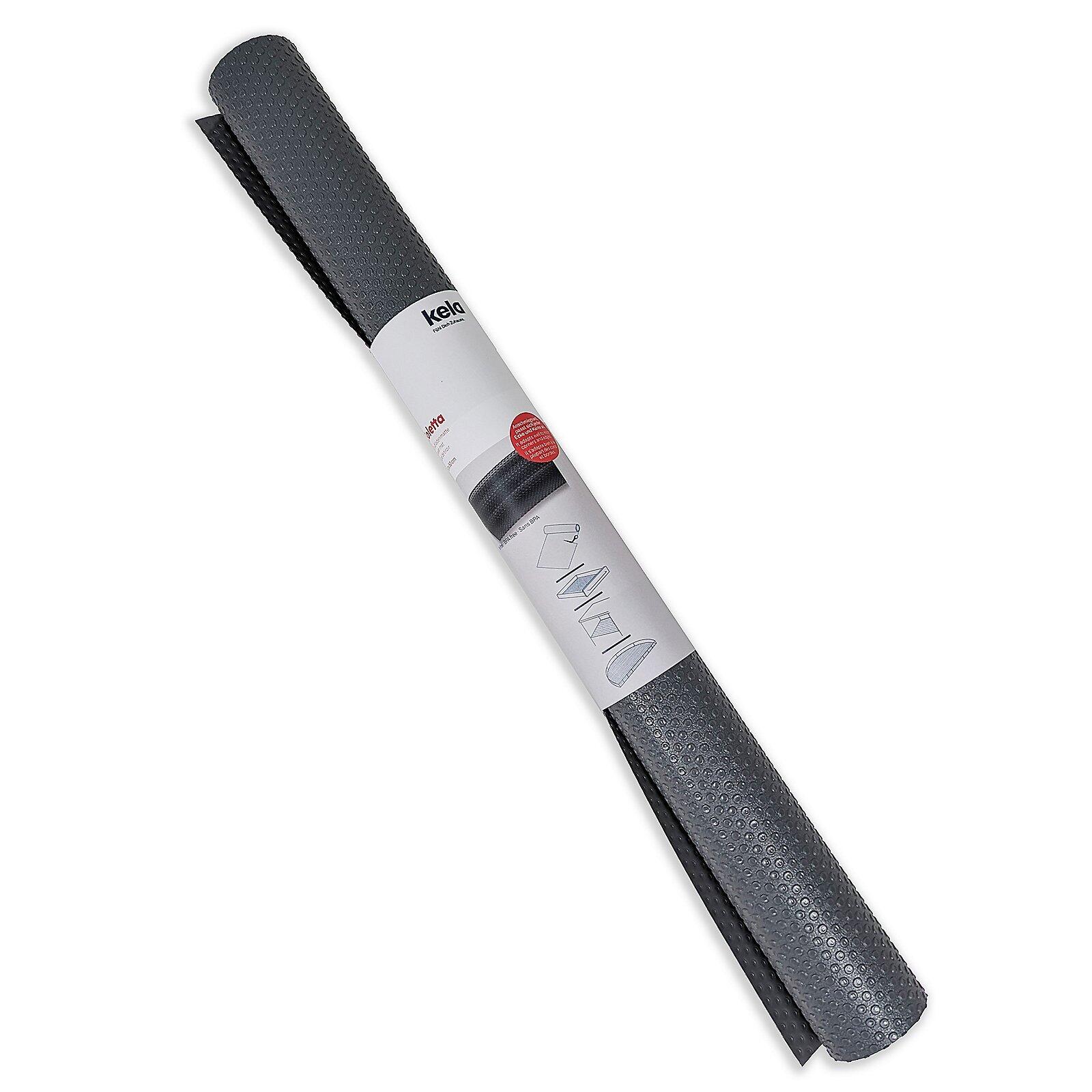 Graue Schubladenmatte Soletta in Draufsicht auf hellgrauem Untergrund, mit sichtbarer Struktur und Verpackung mit "keim"-Logo.