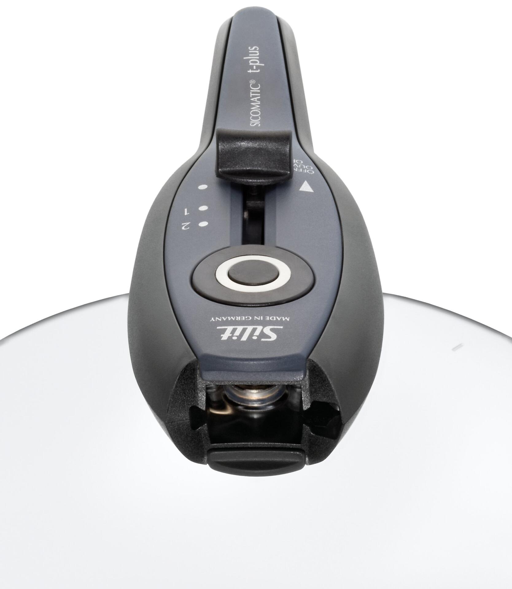 Detailaufnahme der ergonomisch geformten Armlehne des Sessels mit Neigungssperre, Bedienhebel und Silit-Logo "sicomat® t-plus" sowie "MADE IN GERMANY".