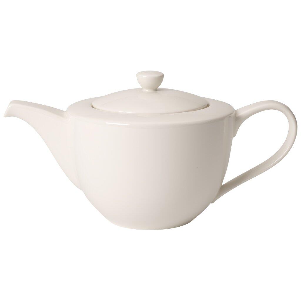 Cremefarbene Teekanne "For Me" von Villeroy & Boch mit elegantem Ausguss, Deckelknauf und seitlichem Henkel, präsentiert in einer ¾-Ansicht.