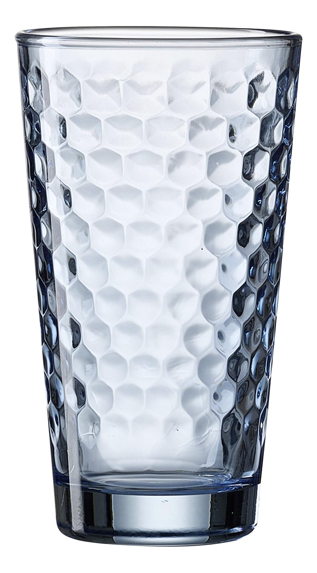Longdrinkglas Favo von Ritzenhoff & Breker, transparent-blau mit sechseckiger Struktur und dunklem Blauton am unteren Rand, in einer Frontalaufnahme aus leicht erhöhter Perspektive.