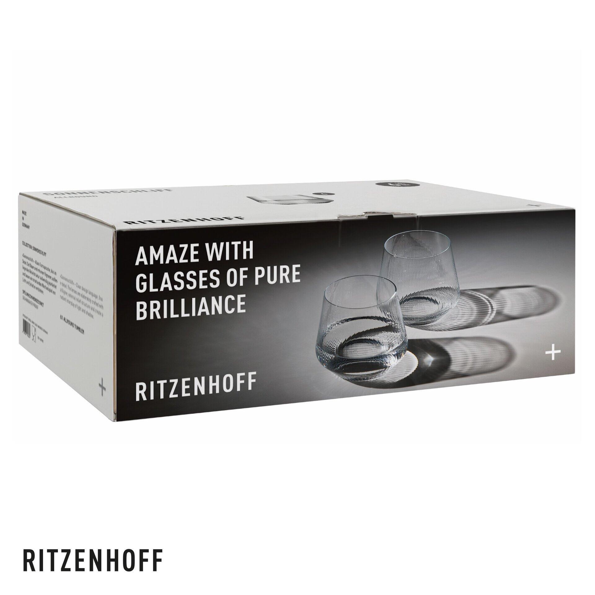 Ritzenhof Allroundglas-Set: Geschenkbox mit drei Gläsern in moderner Form, leicht erhöht auf weißem Untergrund, präsentiert.