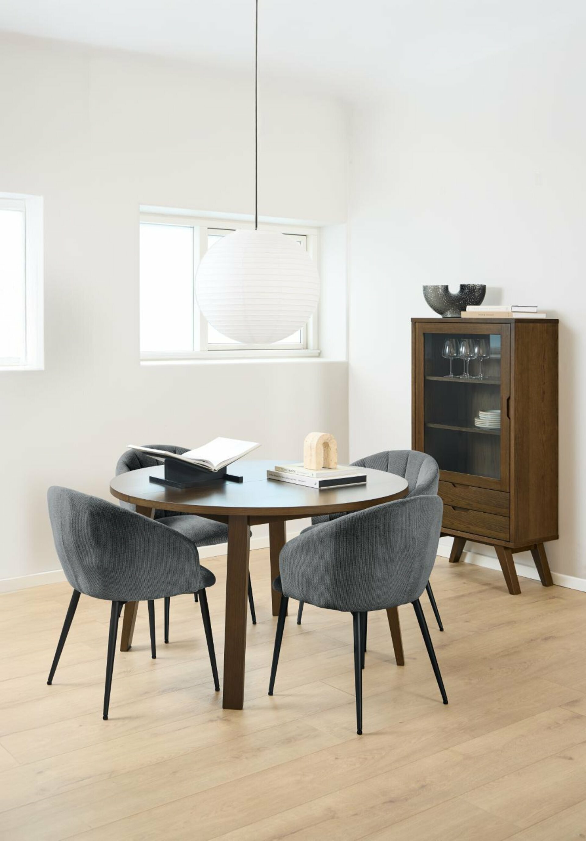 Armlehnstuhl, Daniella