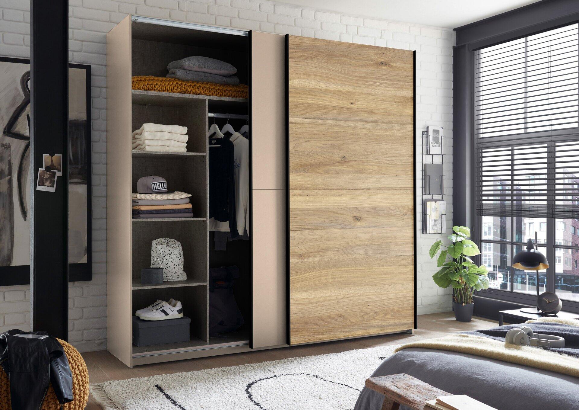 Schwebetürenschrank, Wersamo