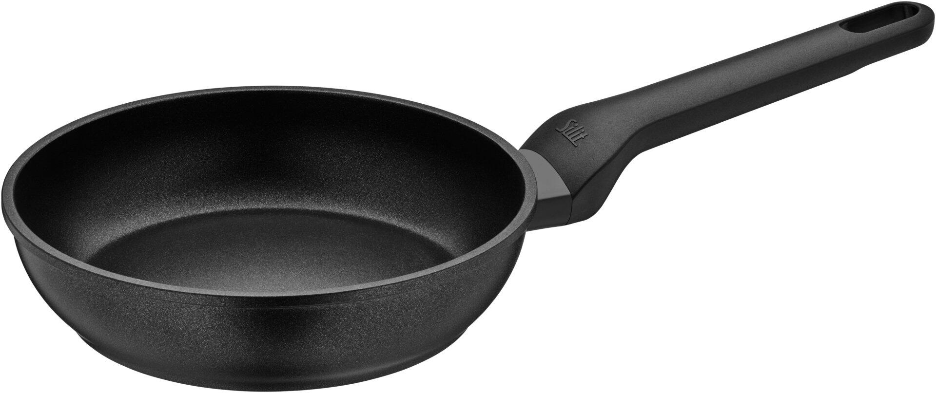 Stielpfanne Merida von Silit, aus schwarzem Metall mit ergonomisch geformtem Griff und Sillet-Logo.