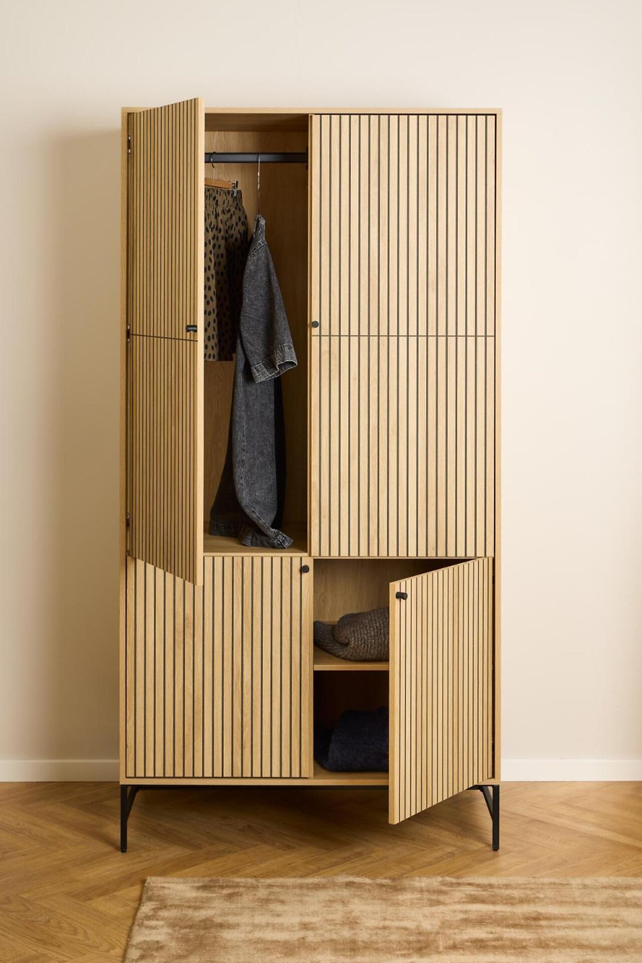 Garderobenschrank, Albany