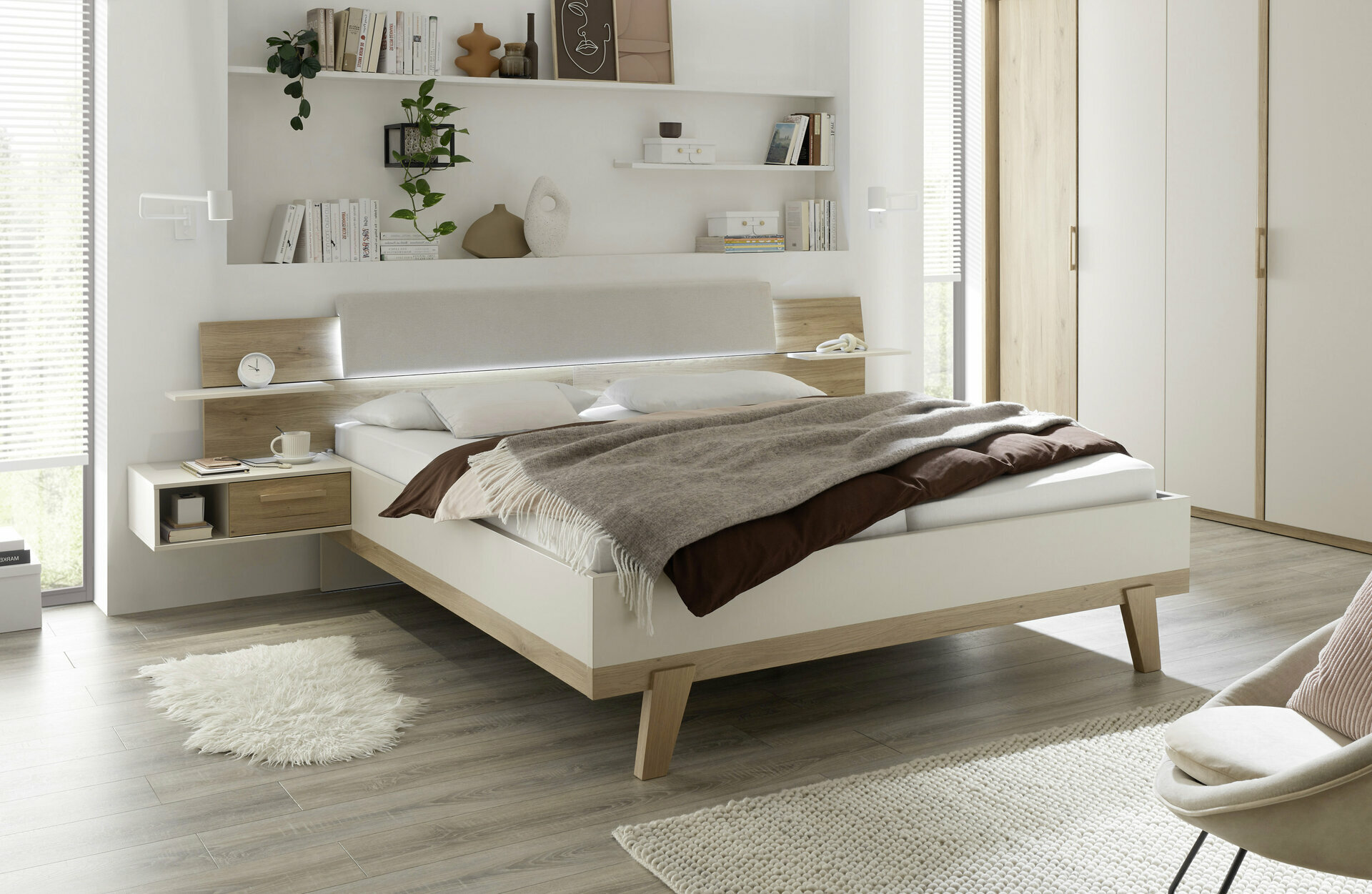 Bett, Neke
