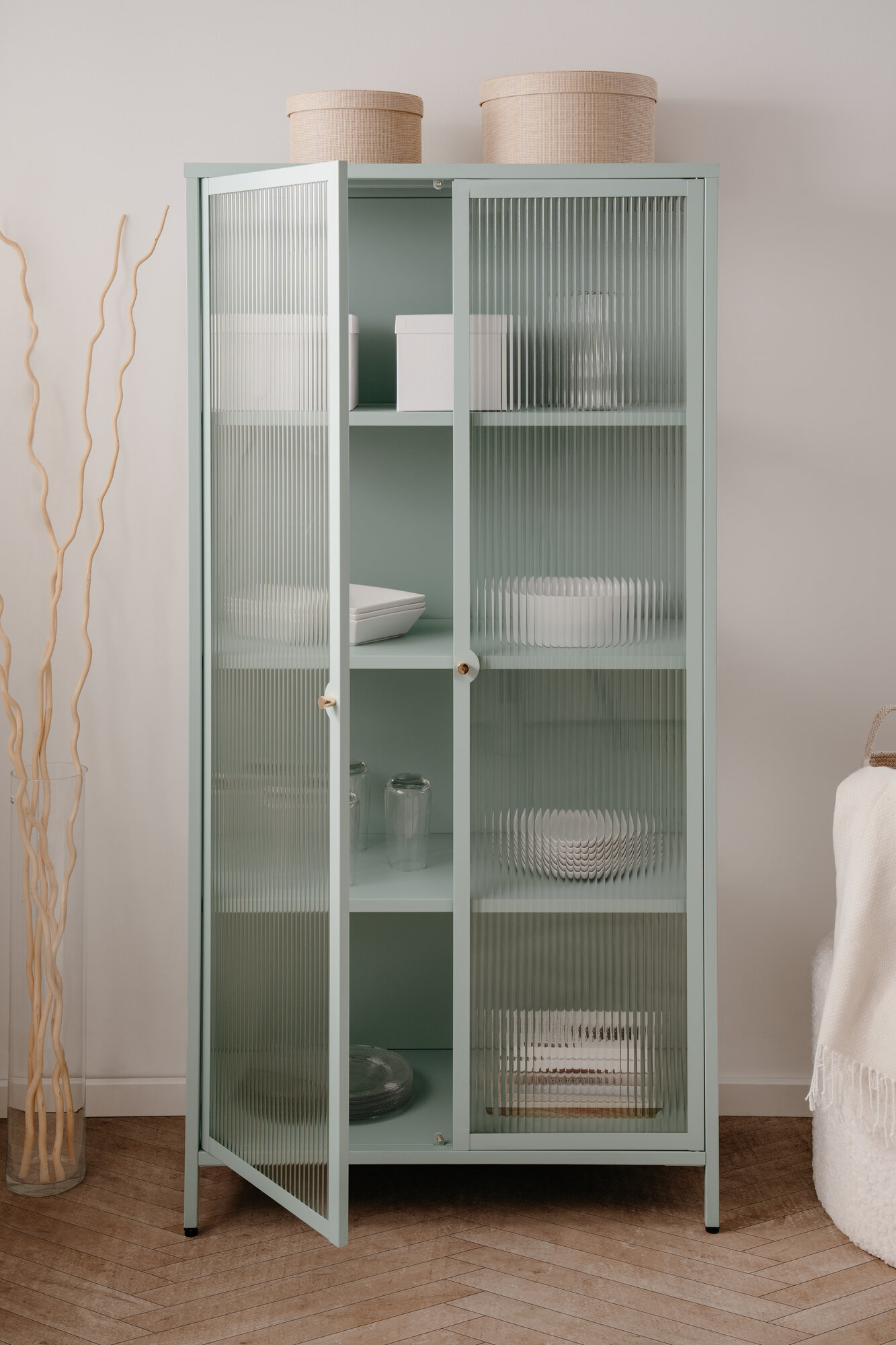 Vitrine, Milton 52A