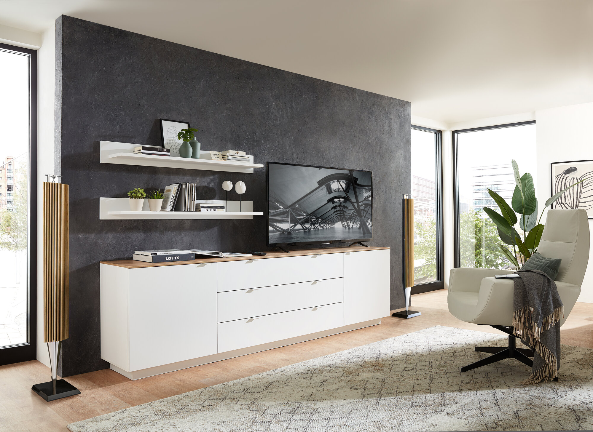 TV-Sideboard, Core