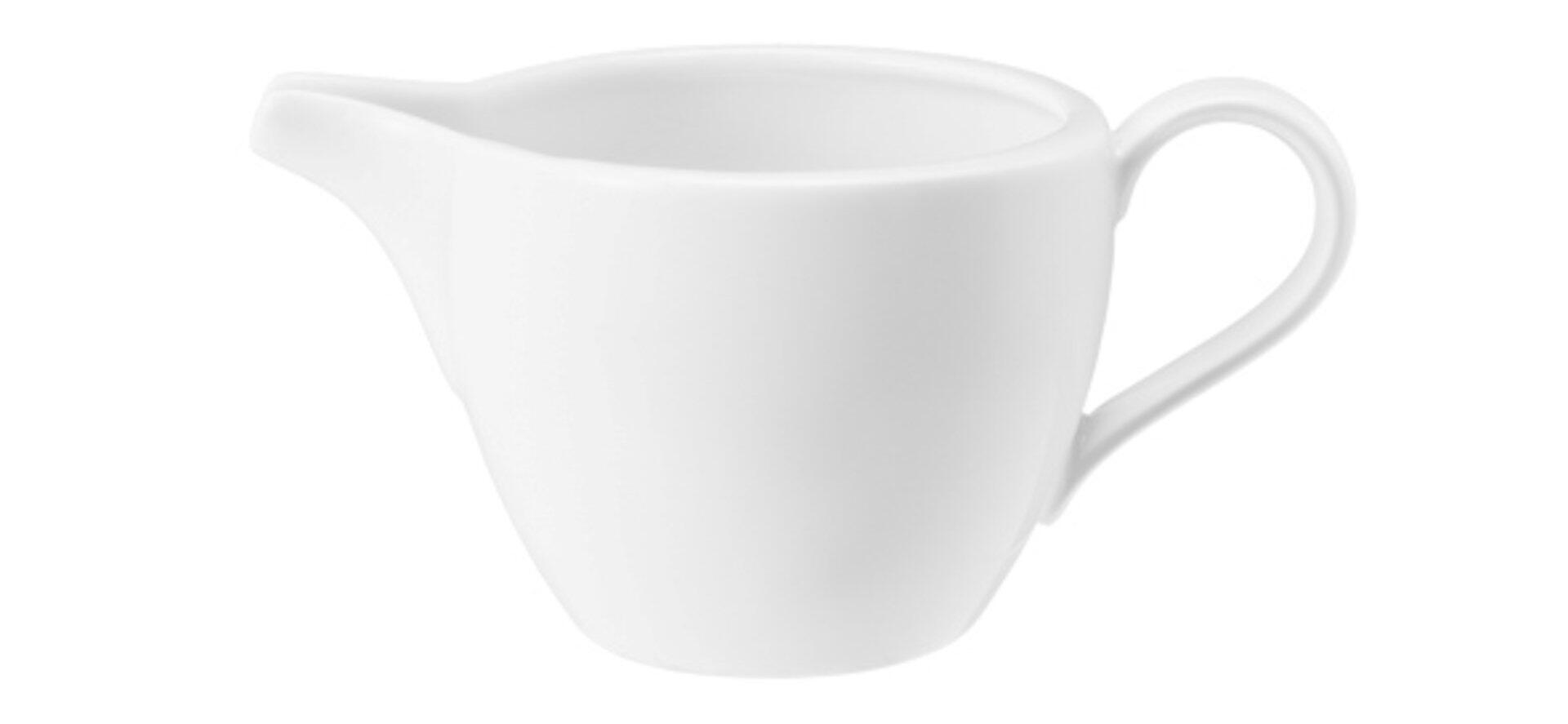 Weißes Milchkännchen "Beat" mit schlanker, konischer Form und geradeem Ausguss, dargestellt aus Seitenperspektive.