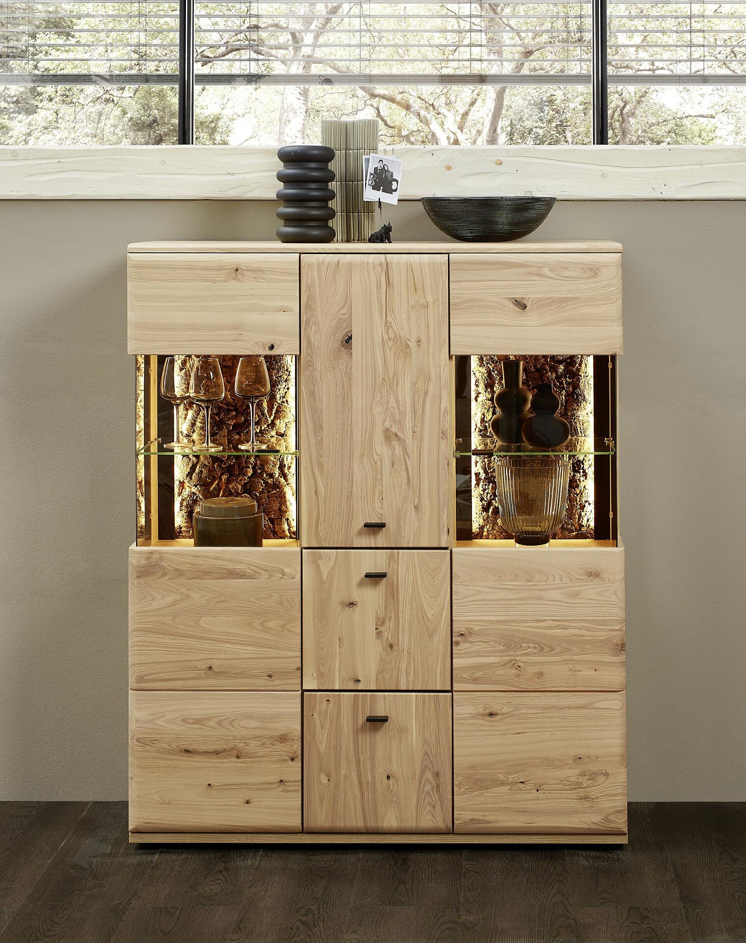 Highboard, Calmera