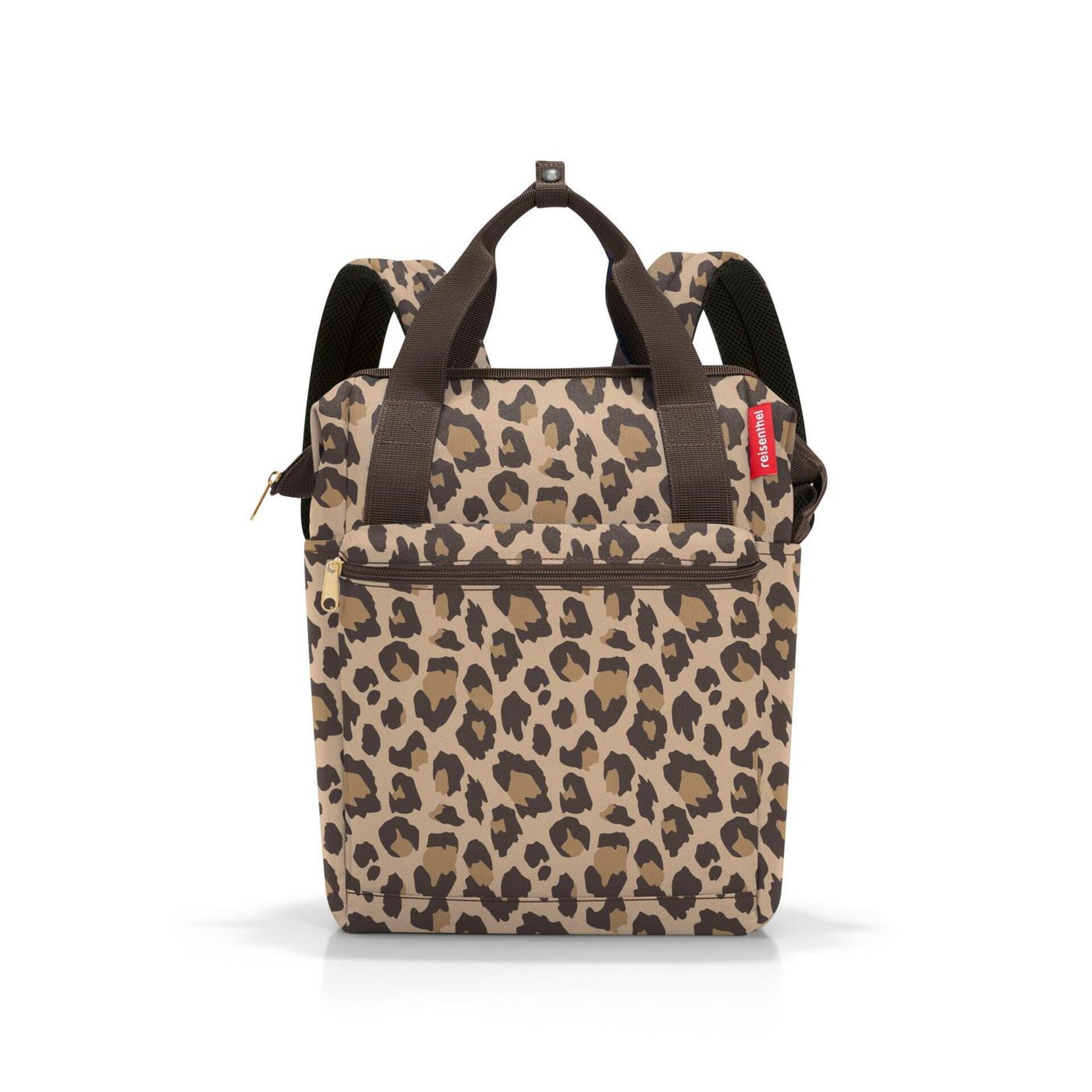 Rucksack Allrounder r mit Leopardenmuster, zwei Tragegriffen und verstellbaren Schultergurten, frontal leicht von oben abgebildet.