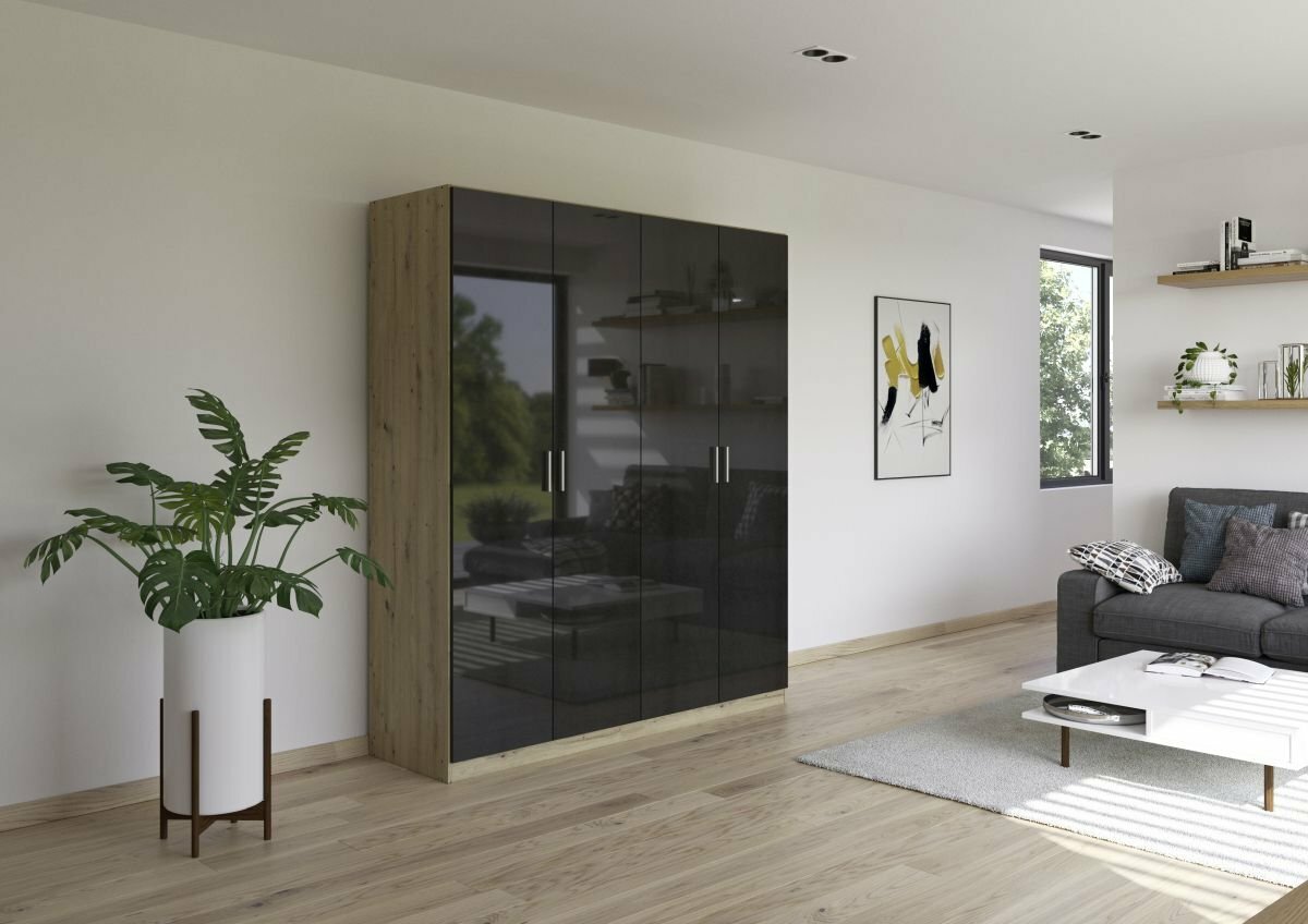 Drehtürenschrank, Celle