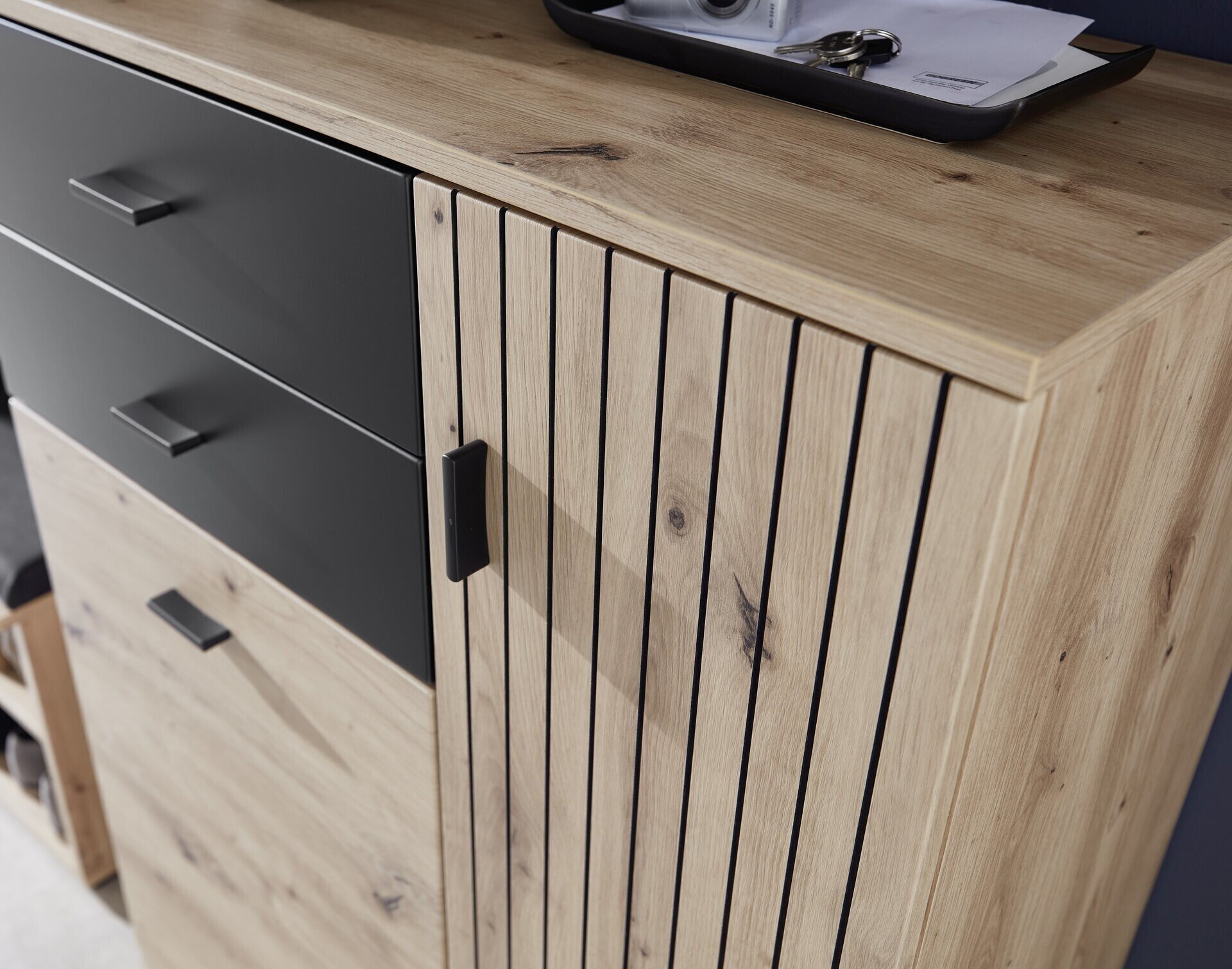 Schuhschrank, Buffalo
