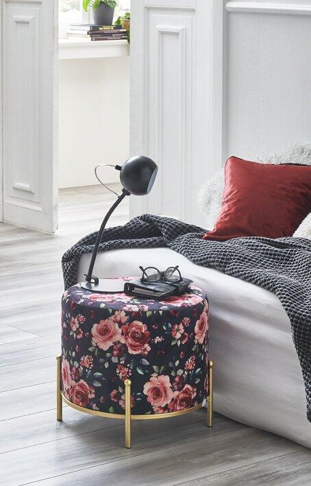 Hocker, 22947