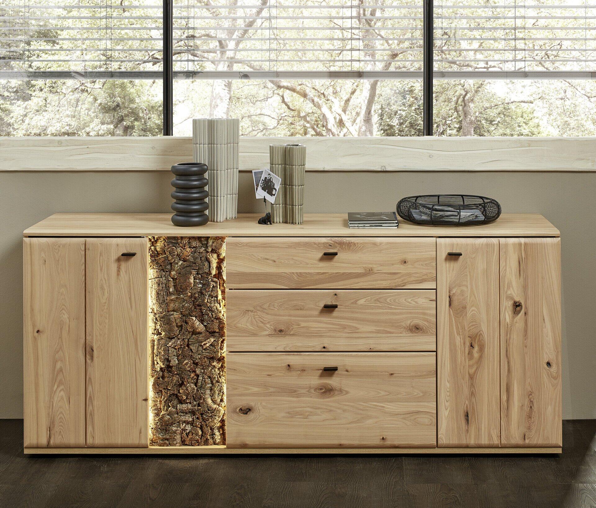 Sideboard, Calmera