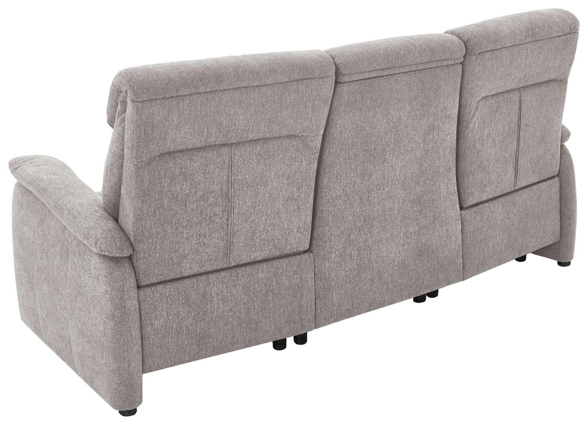 Trapezsofa 821 mit geneigten, dreigeteilten Rückenlehnen und diagonalem Muster, schmalen Armlehnen und schwarzen Metallfüßen.
