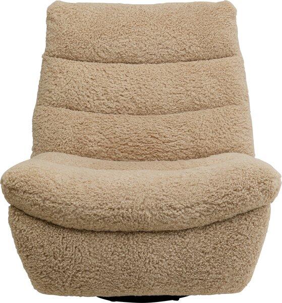 Relaxsessel Tilda Rizo mit drehbaren Sitz, hoher Rückenlehne und schräg unterteilter, teddyartiger Polsterung, frontal dargestellt.