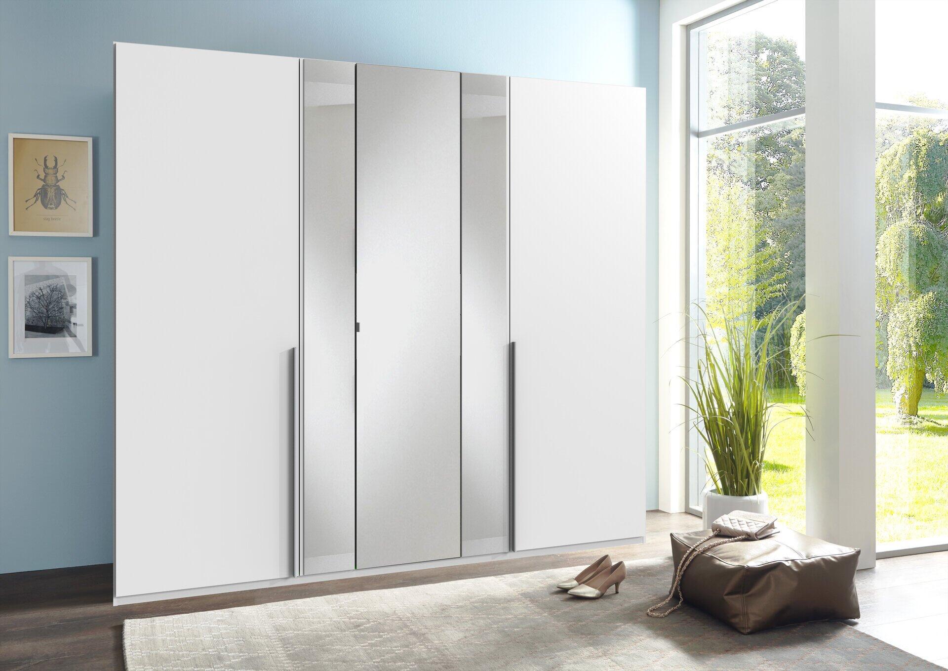 Kleiderschrank, Vanea