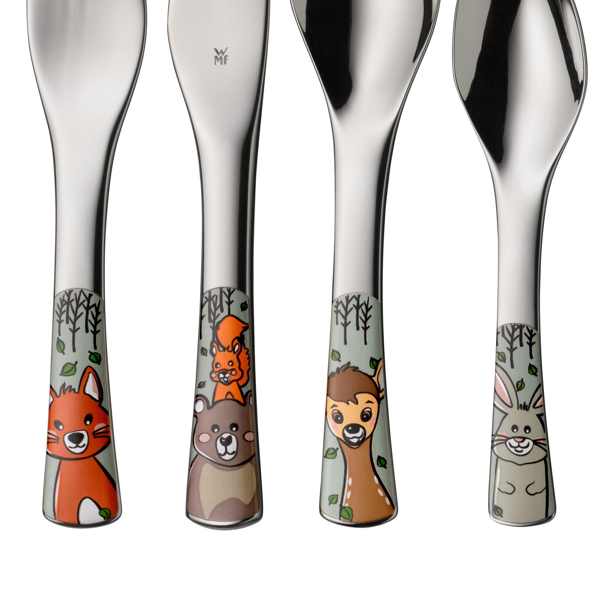WMF Kinderbesteck-Set: Vier Edelstahl-Löffel mit Tierillustrationen (Fuchs, Bär, Reh, Hase) und stilisierten Waldlandschaften an den Griffen, dargestellt aus einer Frontalperspektive von oben.