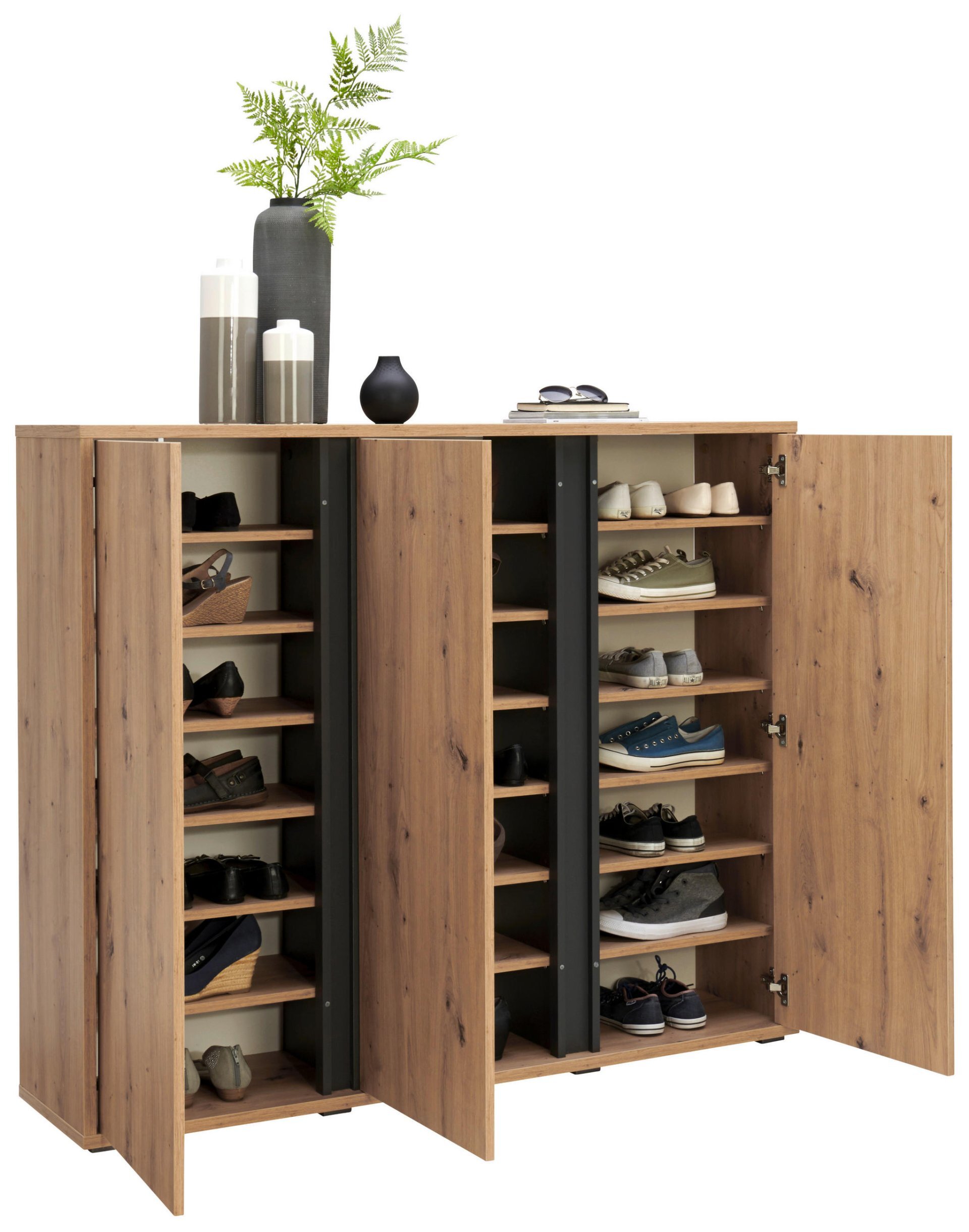 Schuhschrank, Liv