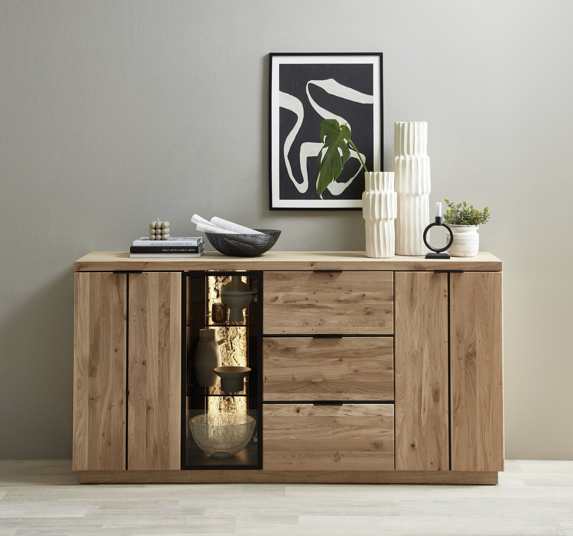 Highboard, Donna