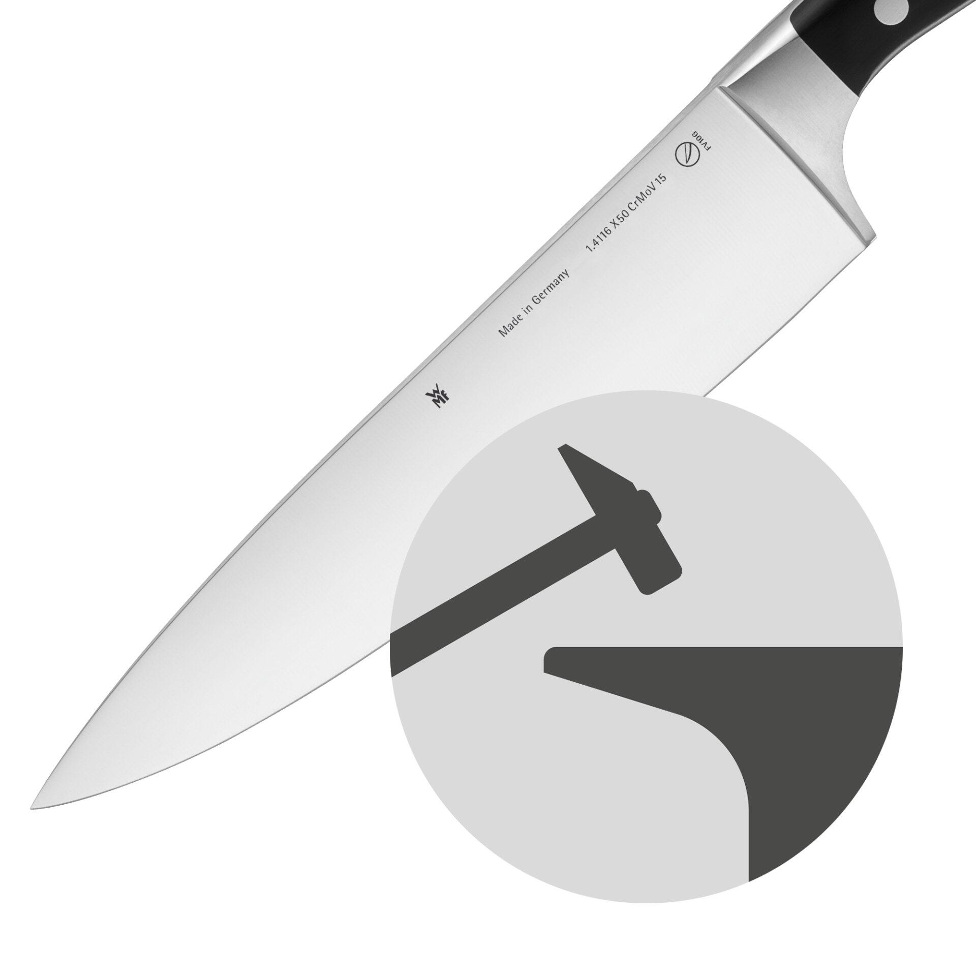 WMF Fleischmesser Spitzenklasse Plus, aus silbernem Stahl mit leicht gewölbter Klinge und schwarzem Griff, Detailaufnahme mit Herstellerbeschriftung "Made in Germany".